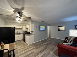 featured image of 3800 Pine St #4