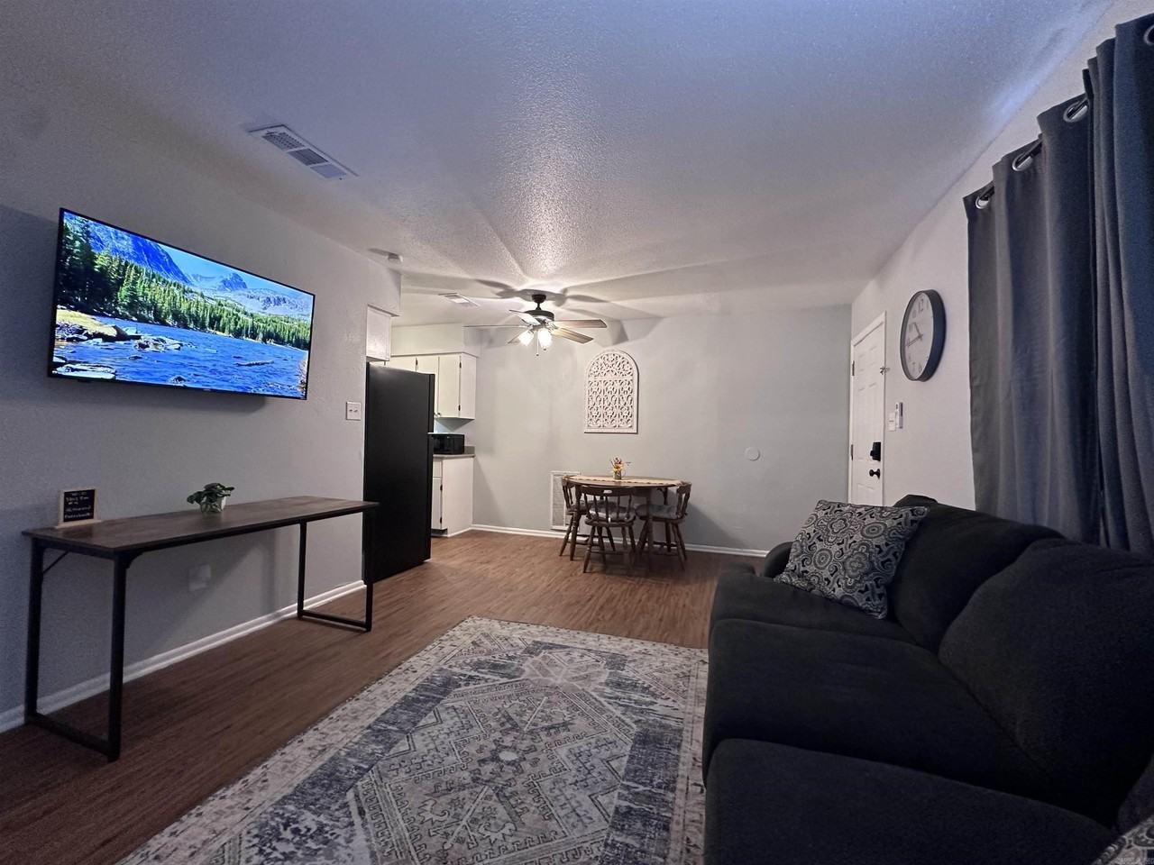 3802 Pine St #3 - Photo 2 of 9