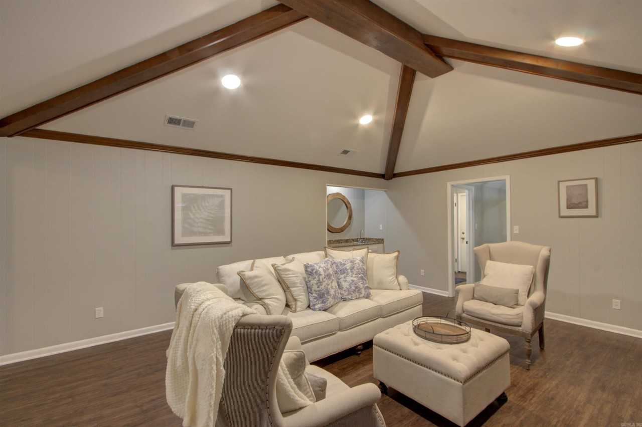 3514 Skyline Blvd - Photo 7 of 27