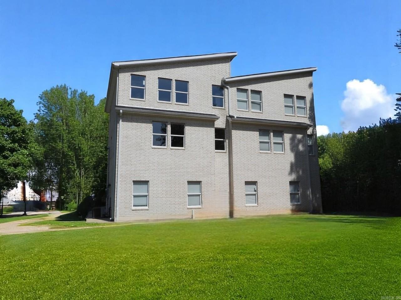 615 E Word Ave #1