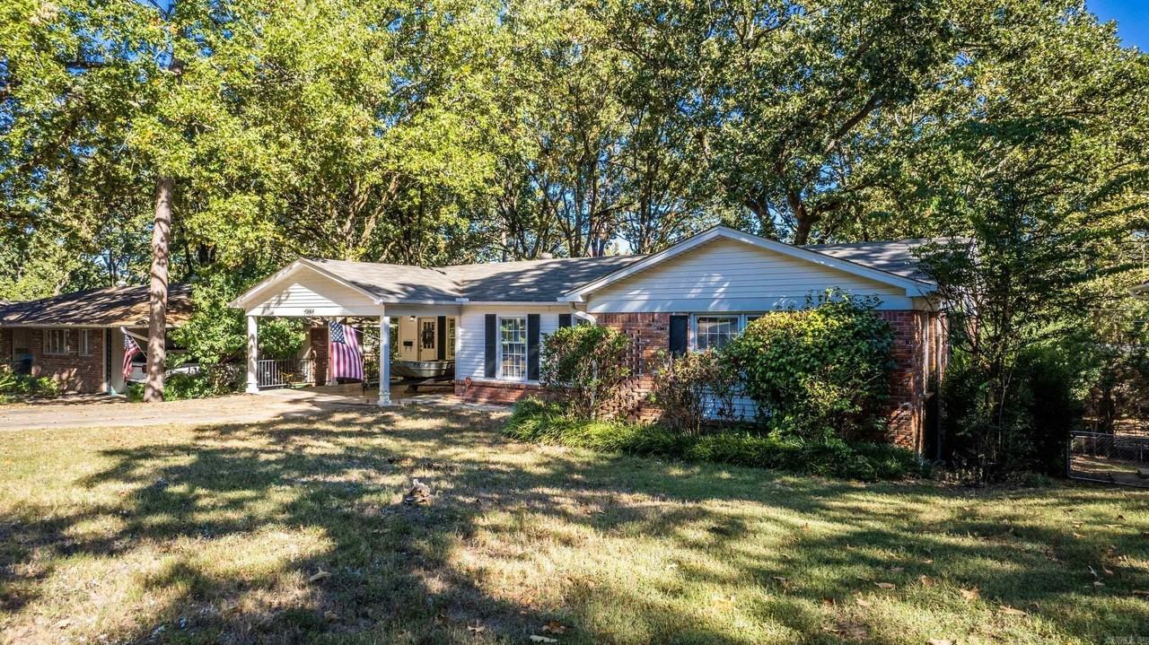 7902 Harmon Dr - Photo 3 of 23