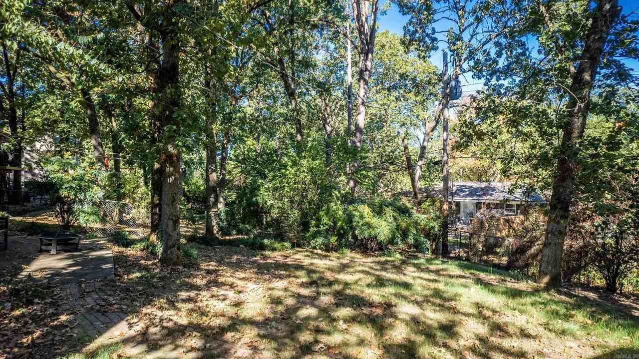 7902 Harmon Dr - Photo 4 of 23