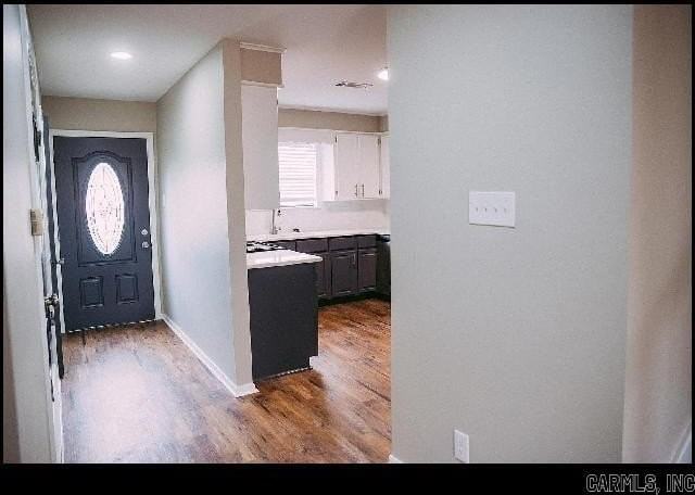 408 W 4th St - Photo 3 of 19