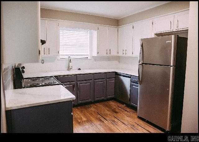 408 W 4th St - Photo 6 of 19