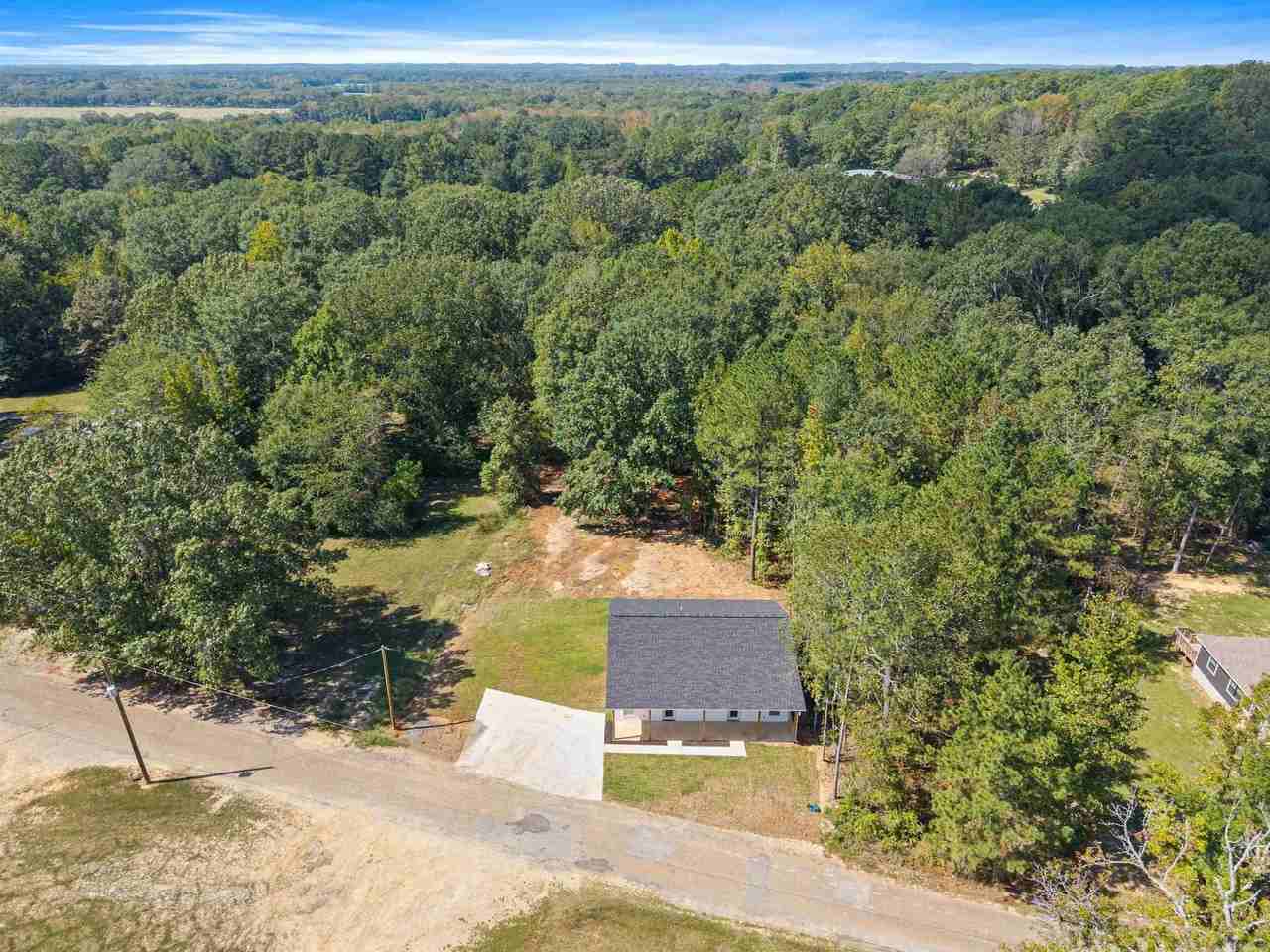 3503 S Chatfield Rd - Photo 2 of 13