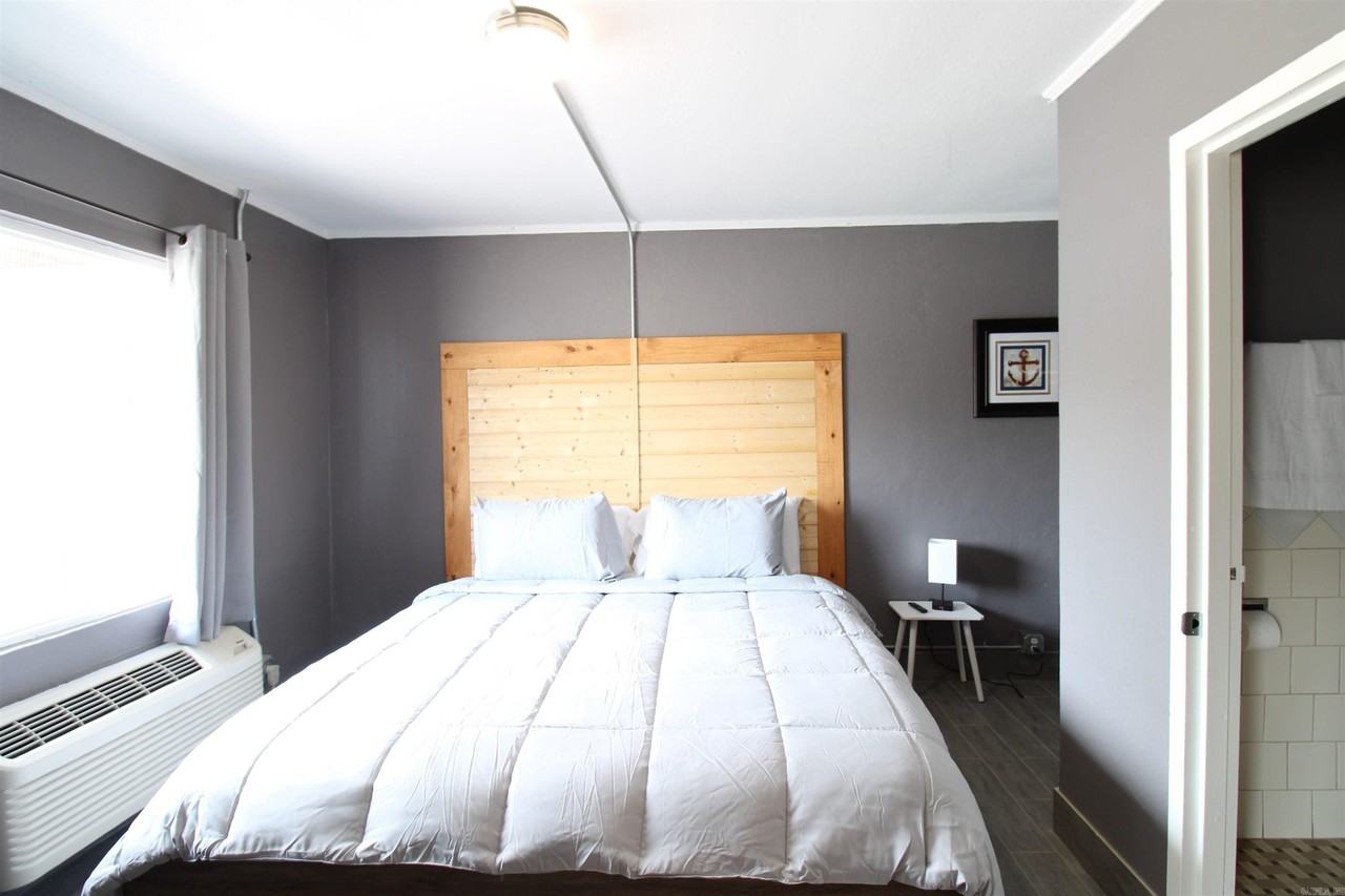 1611 Central Ave - Photo 7 of 11