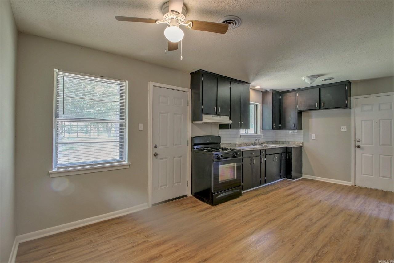 7326 Milford Dr - Photo 4 of 14