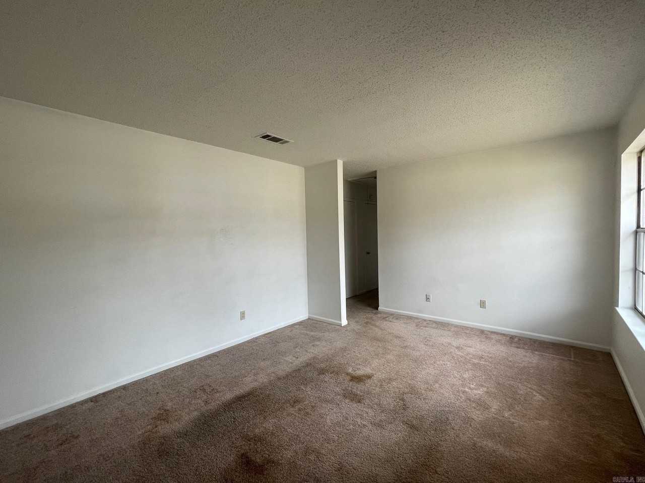 9115 Ricky Ln - Photo 6 of 12