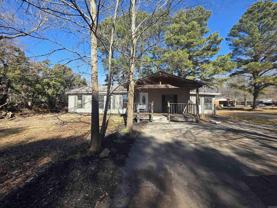 202 Rosemary Ln - Photo 1 of 1