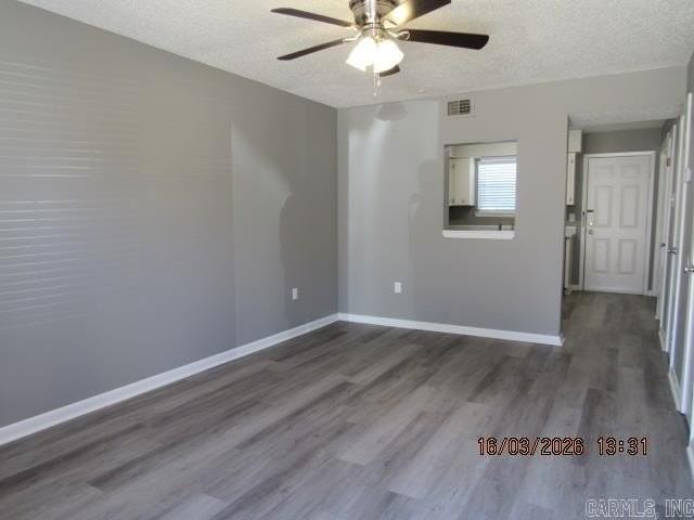 1230 Clifton St - Photo 2 of 9