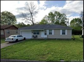 featured image of 1016 Roseclair Dr