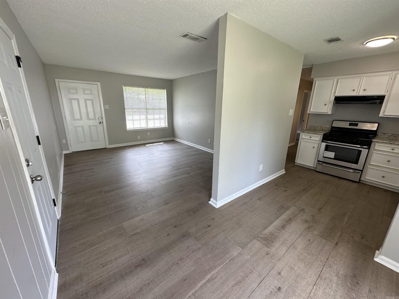 9220 Ricky Ln - Photo 6 of 15