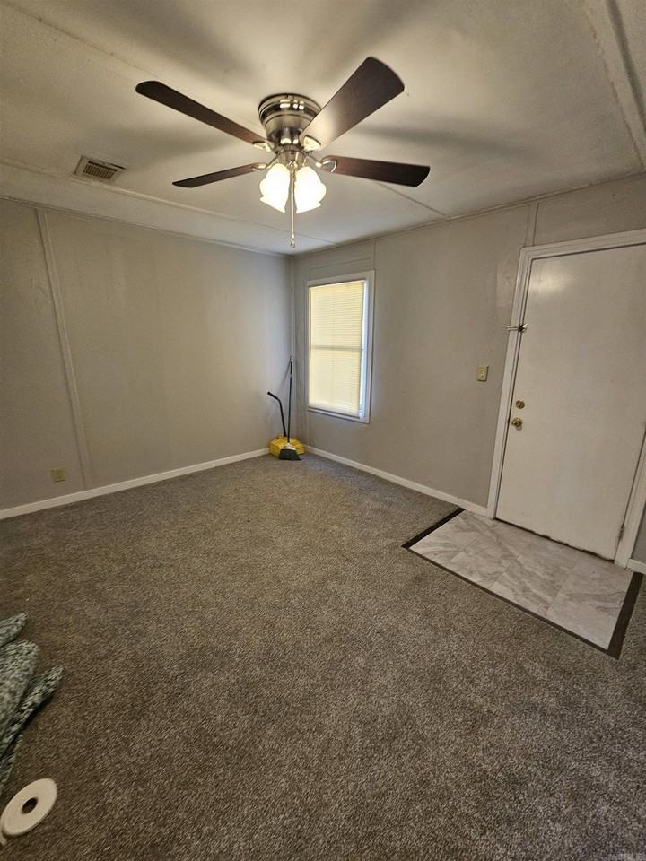 123 Union St - Photo 5 of 20