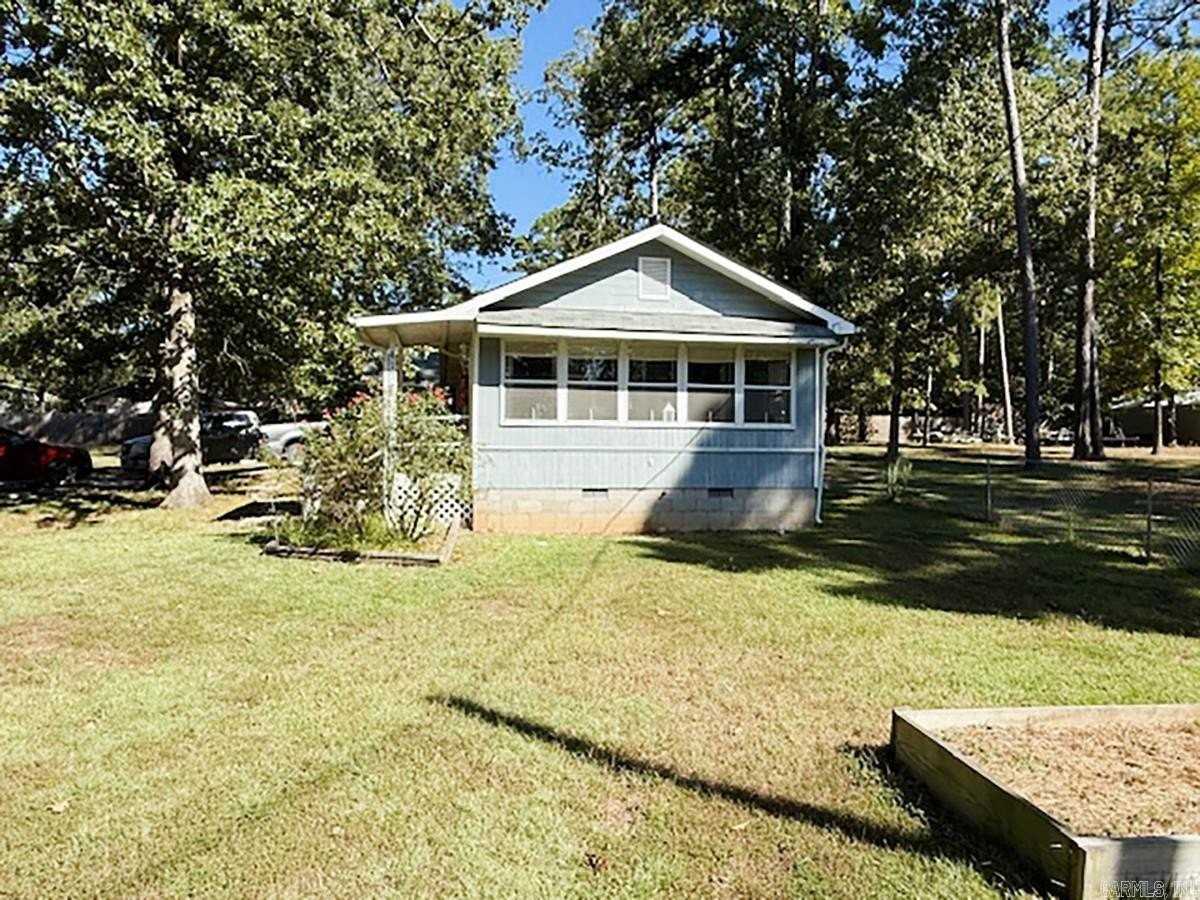 417 Houston Dr - Photo 3 of 14