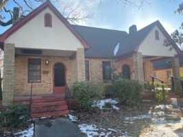 featured image of 910 & 913 W 13th Avenue