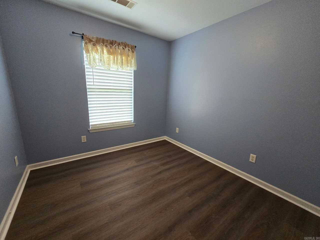 208 Glen Oaks Dr - Photo 6 of 10