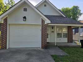 featured image of 2610 S Izard St