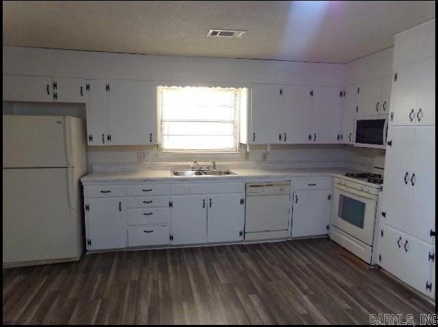 701 N Buchanan St - Photo 6 of 17