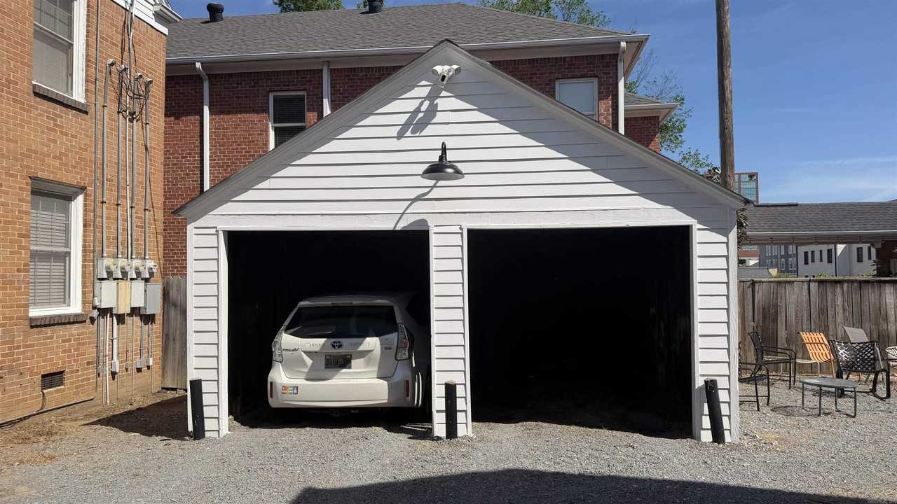 621 Cumberland St #1-2 - Photo 3 of 16