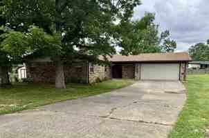 featured image of 113 Cornwall Ct