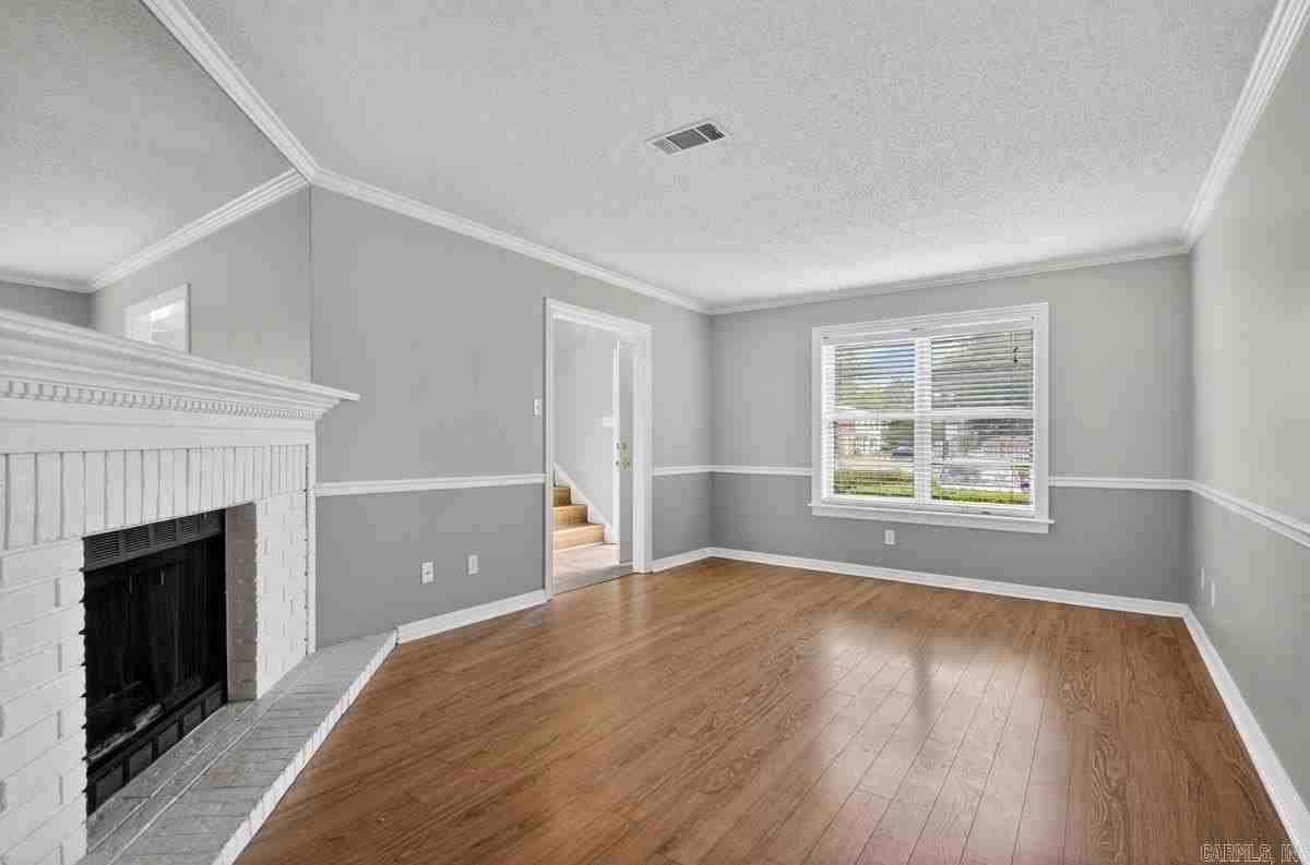 200 Pine Forest Dr - Photo 2 of 4
