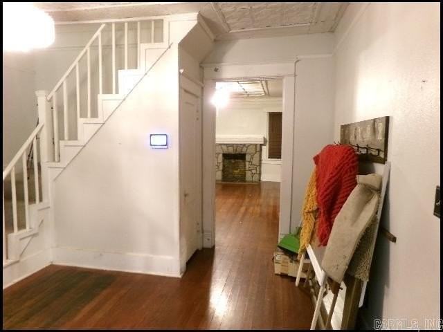 303 E Nichols St - Photo 2 of 25