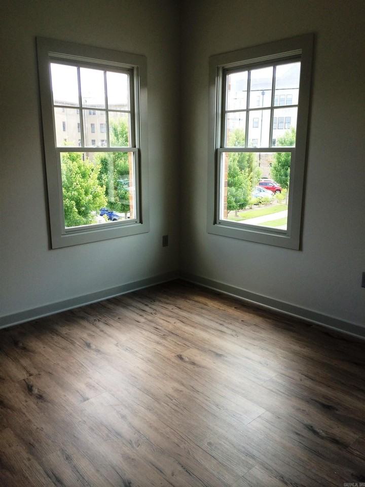 1855 Mckennon St #7 - Photo 4 of 6