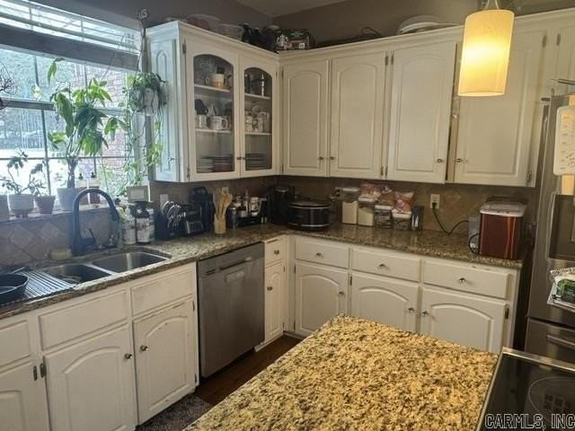401 Foxwood Dr - Photo 6 of 13