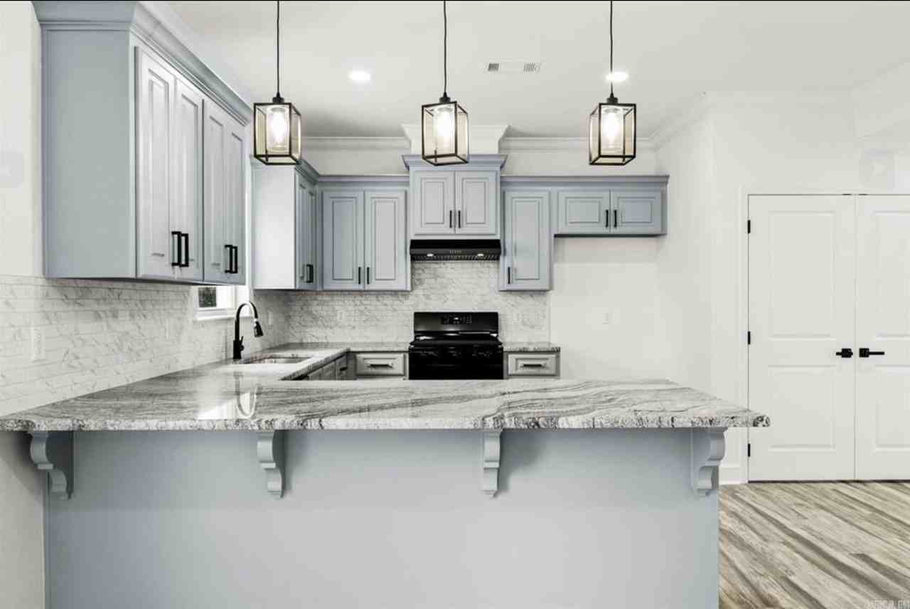1705 N 2nd - Photo 5 of 13