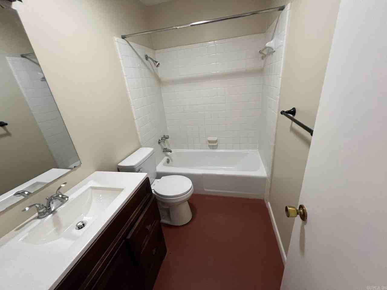 422 Brown St #3 - Photo 3 of 6