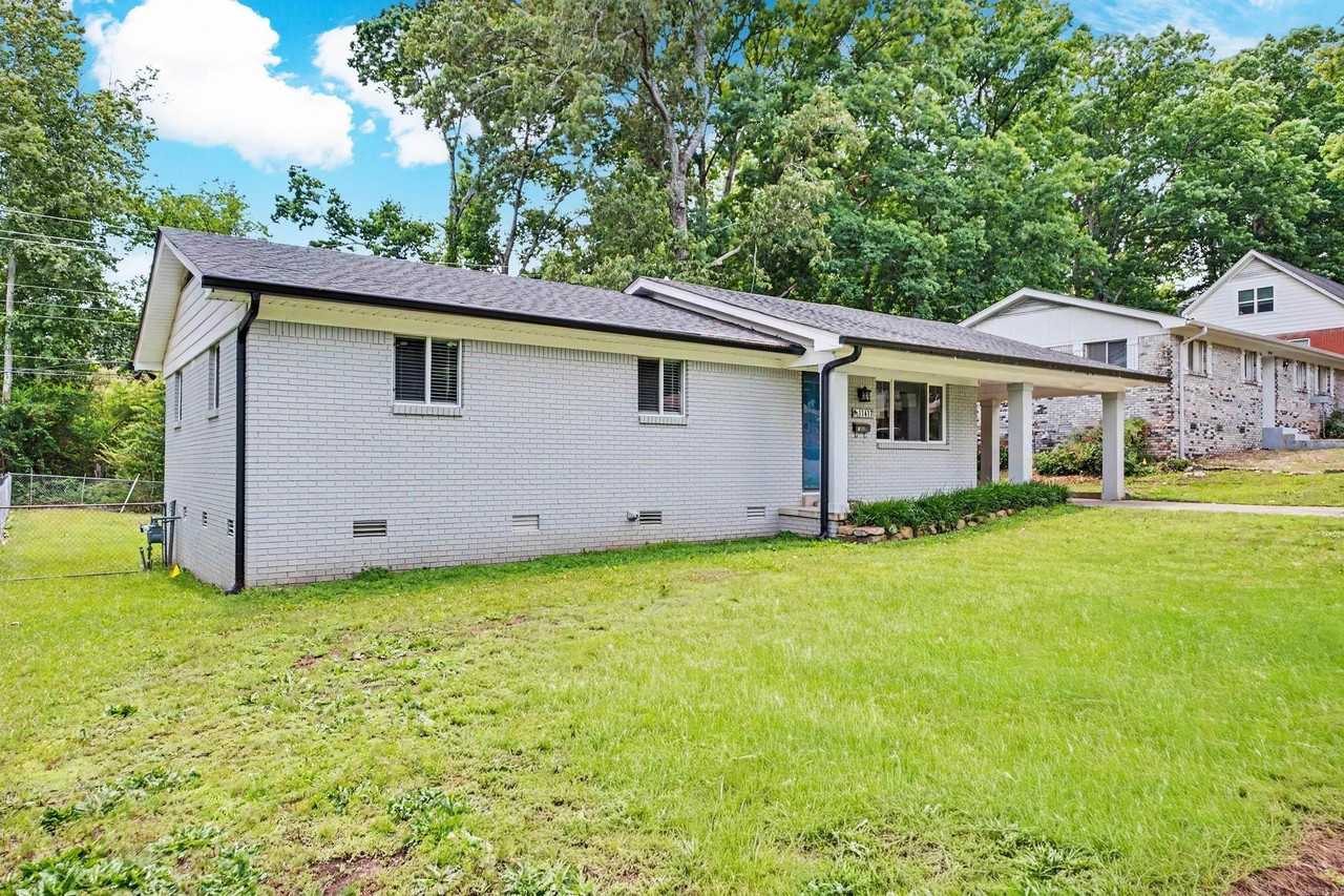 11417 Birchwood Dr - Photo 3 of 39