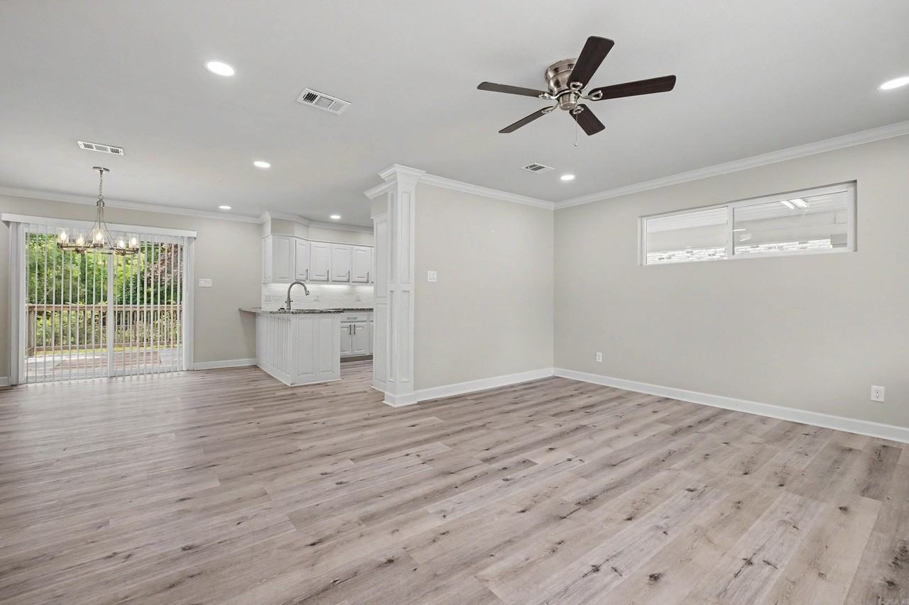11417 Birchwood Dr - Photo 4 of 39