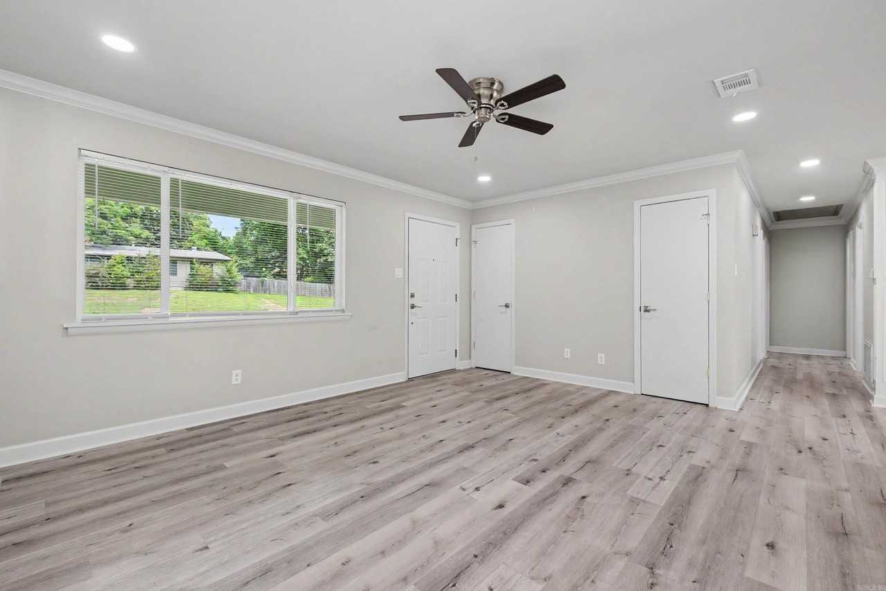 11417 Birchwood Dr - Photo 6 of 39