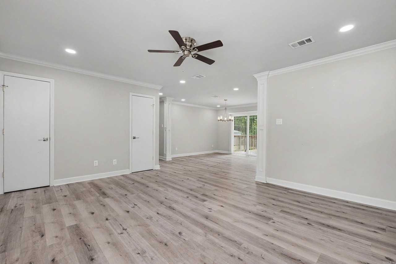 11417 Birchwood Dr - Photo 7 of 39