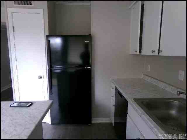 101 Ellis Dr Apt G - Photo 6 of 11
