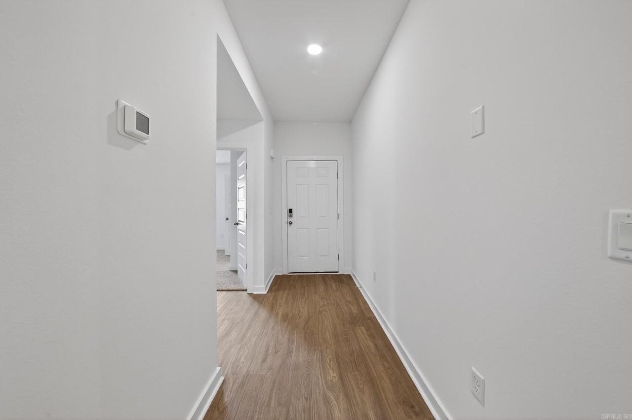 61 Wolfsbridge Loop - Photo 3 of 39