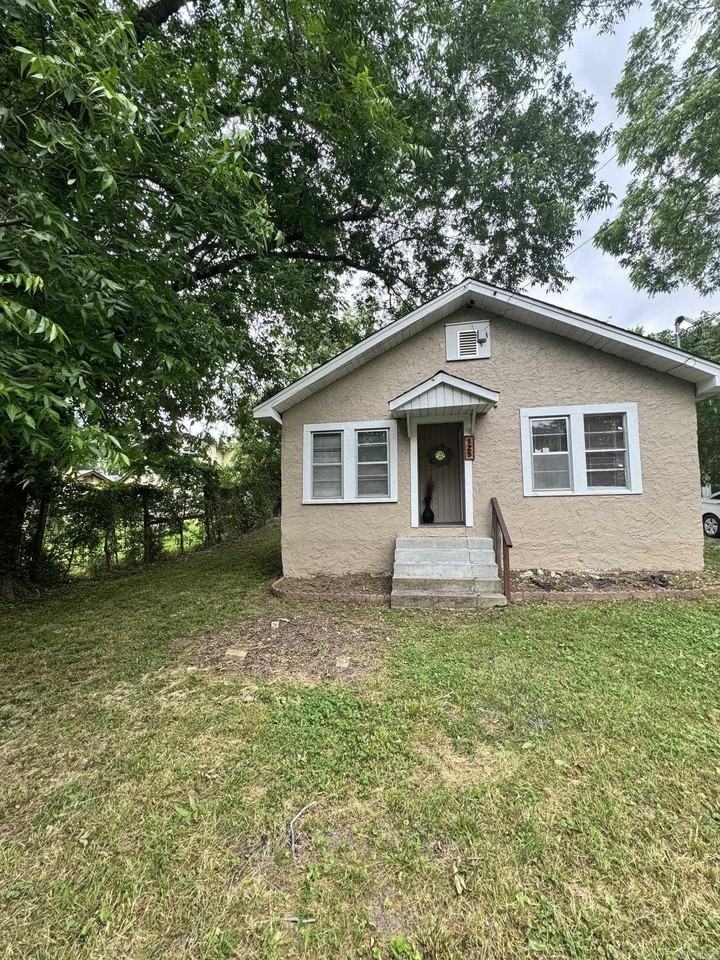 125 Plain St - Photo 2 of 13