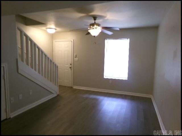 101 Ellis Dr Apt P - Photo 4 of 17