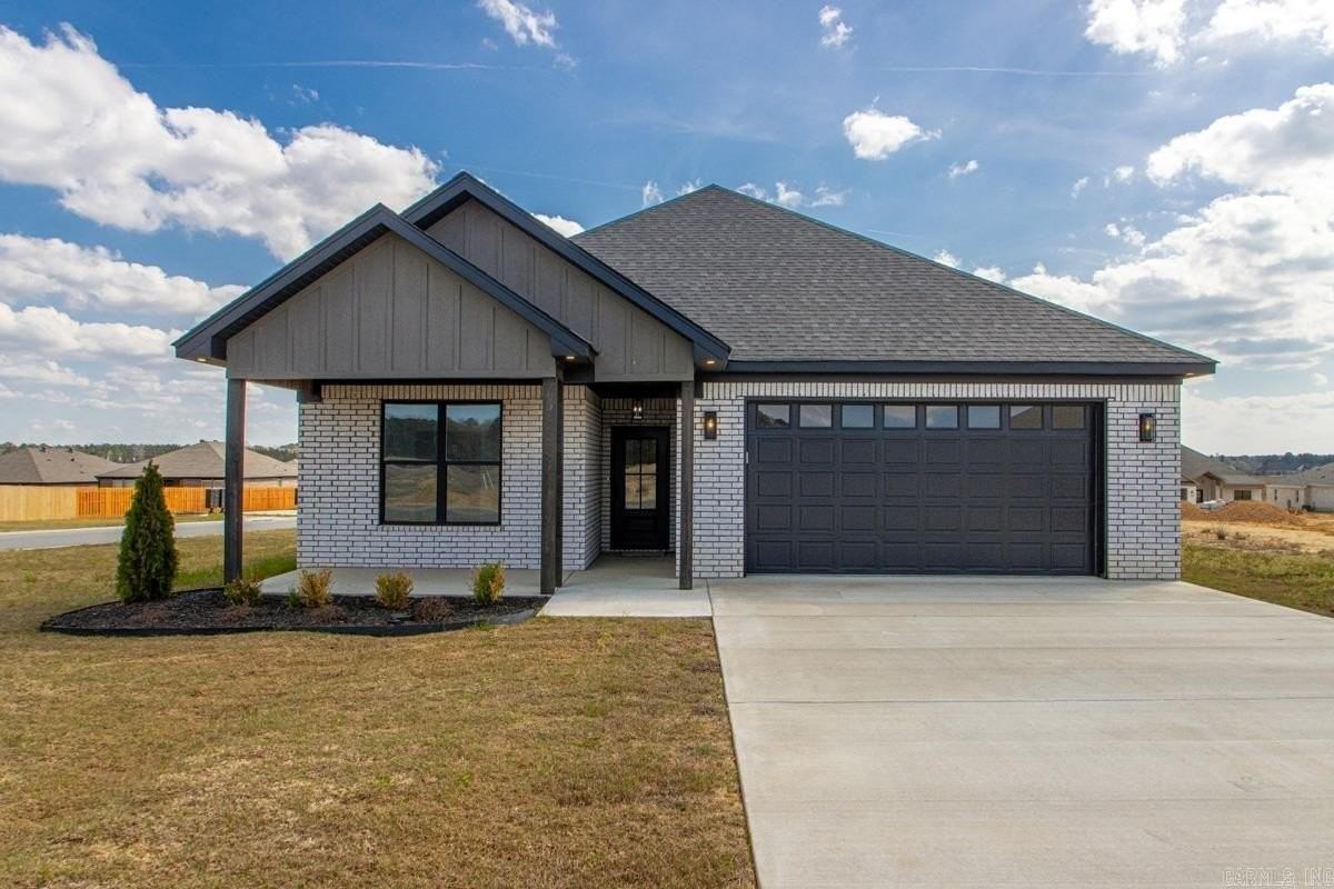 101 Kelton Ln - Photo 4 of 39
