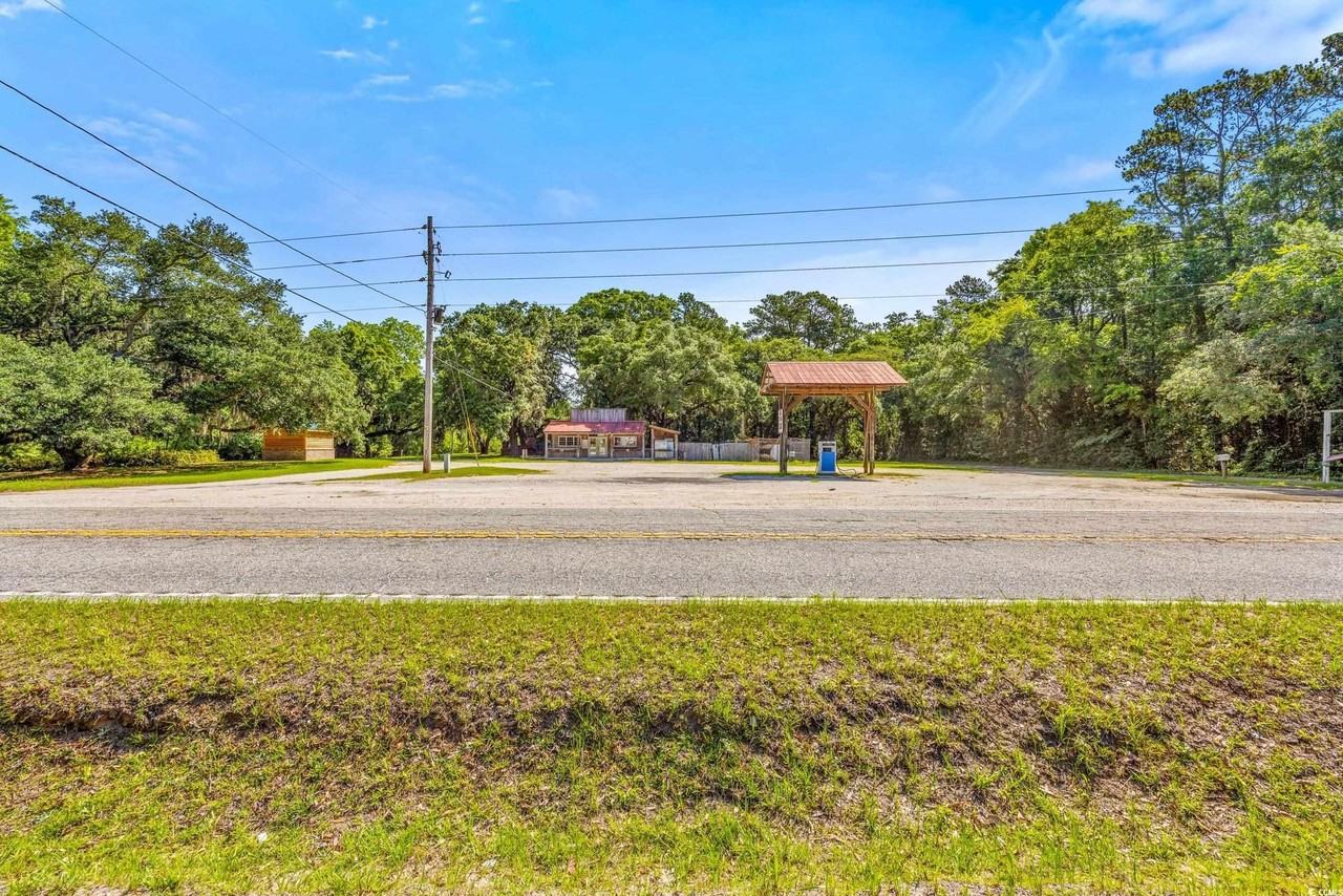 7113 S Island Rd - Photo 3 of 17