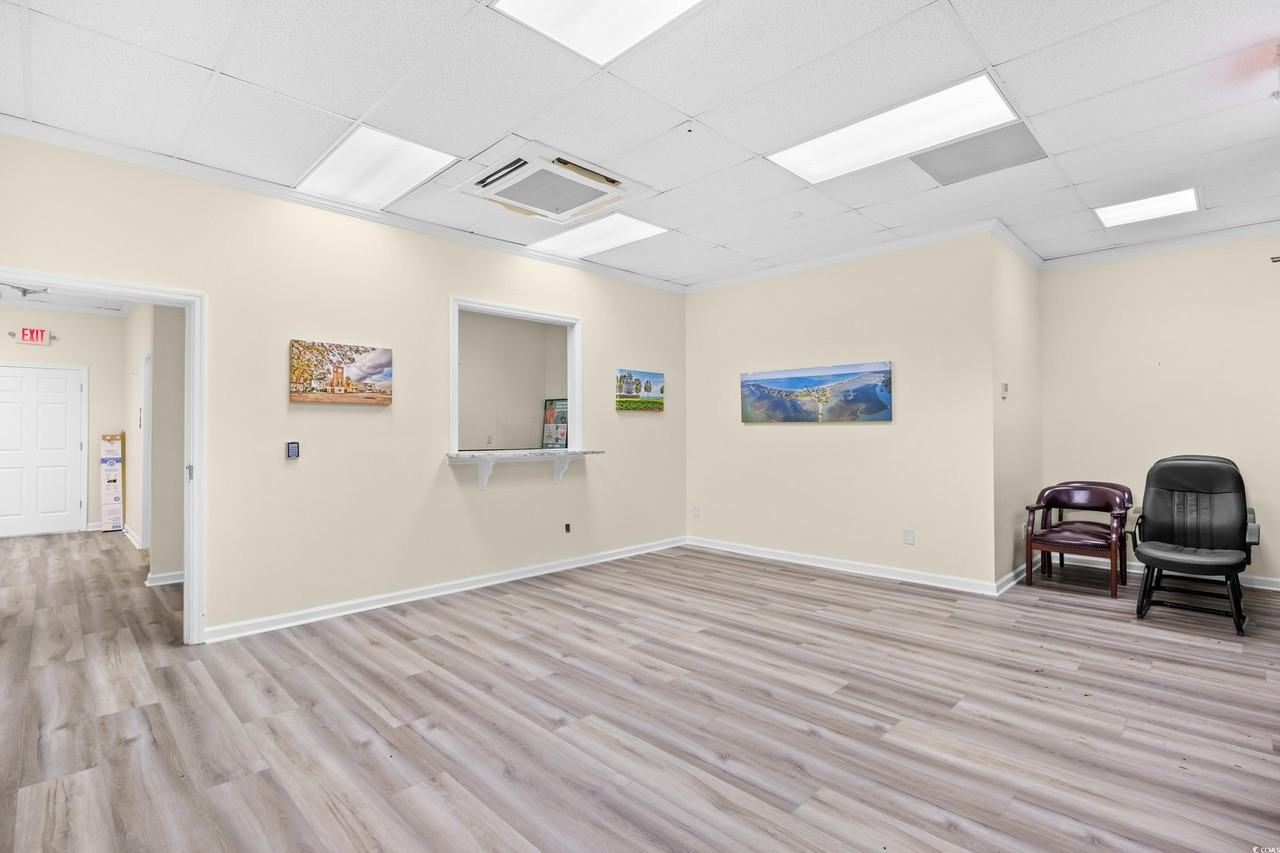 313 Commerce Dr - Photo 5 of 34