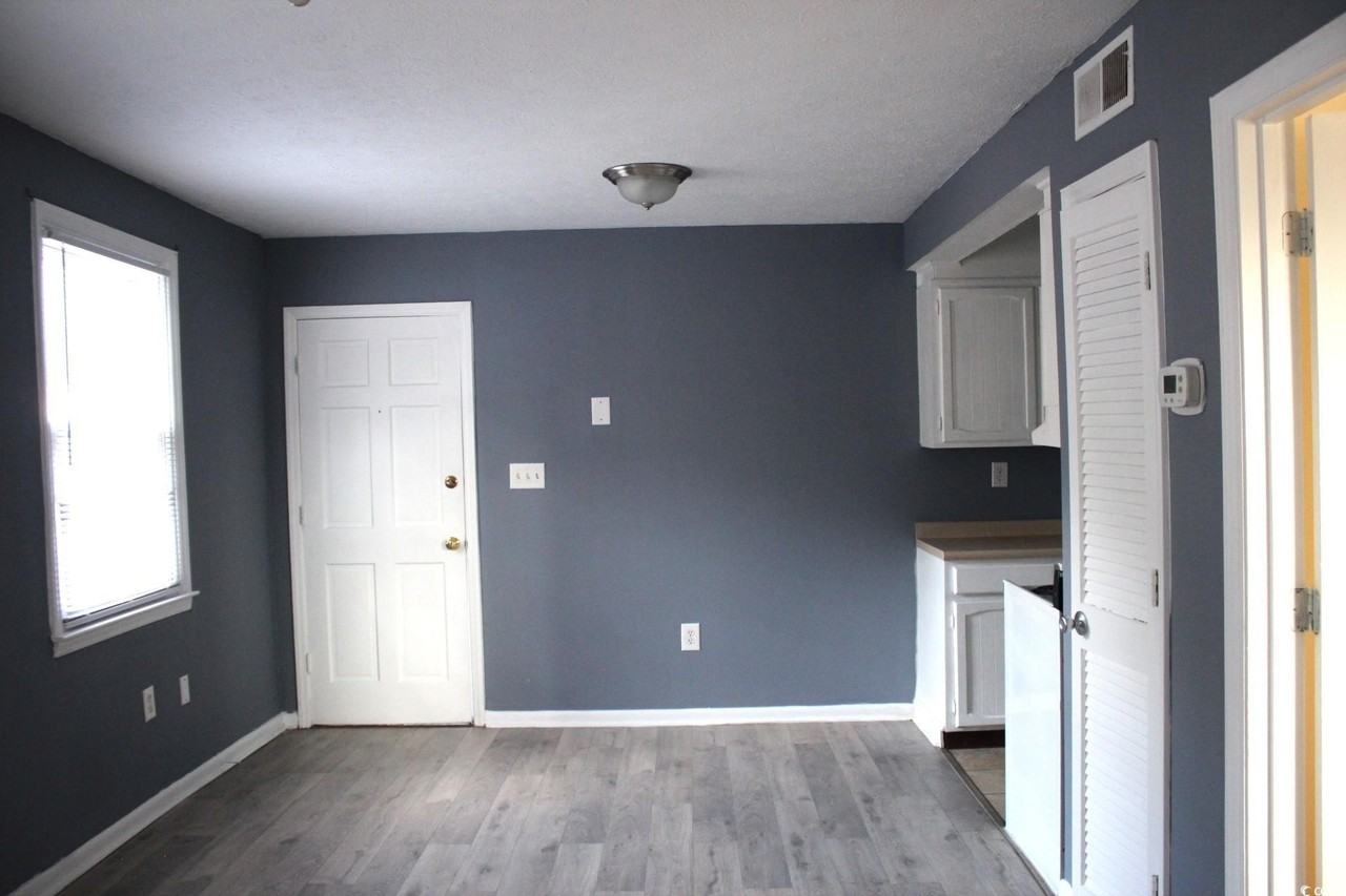 1500 Chester St #2 - Photo 3 of 9