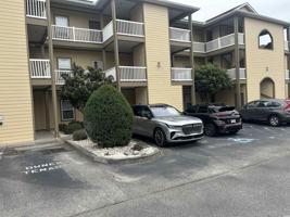 featured image of 4104 Pinehurst Cir #2G