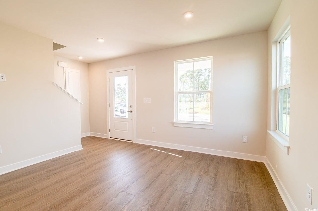 2812 Rowyn St - Photo 7 of 27