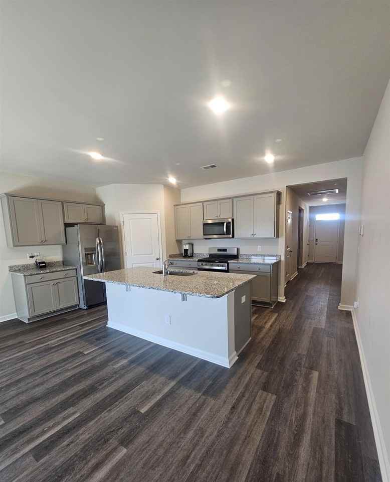 143 Honey Jar Way - Photo 4 of 23