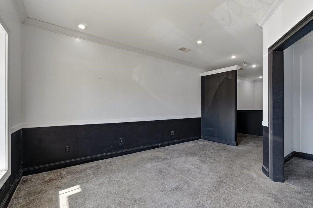 9898 Merry Ln - Photo 5 of 14