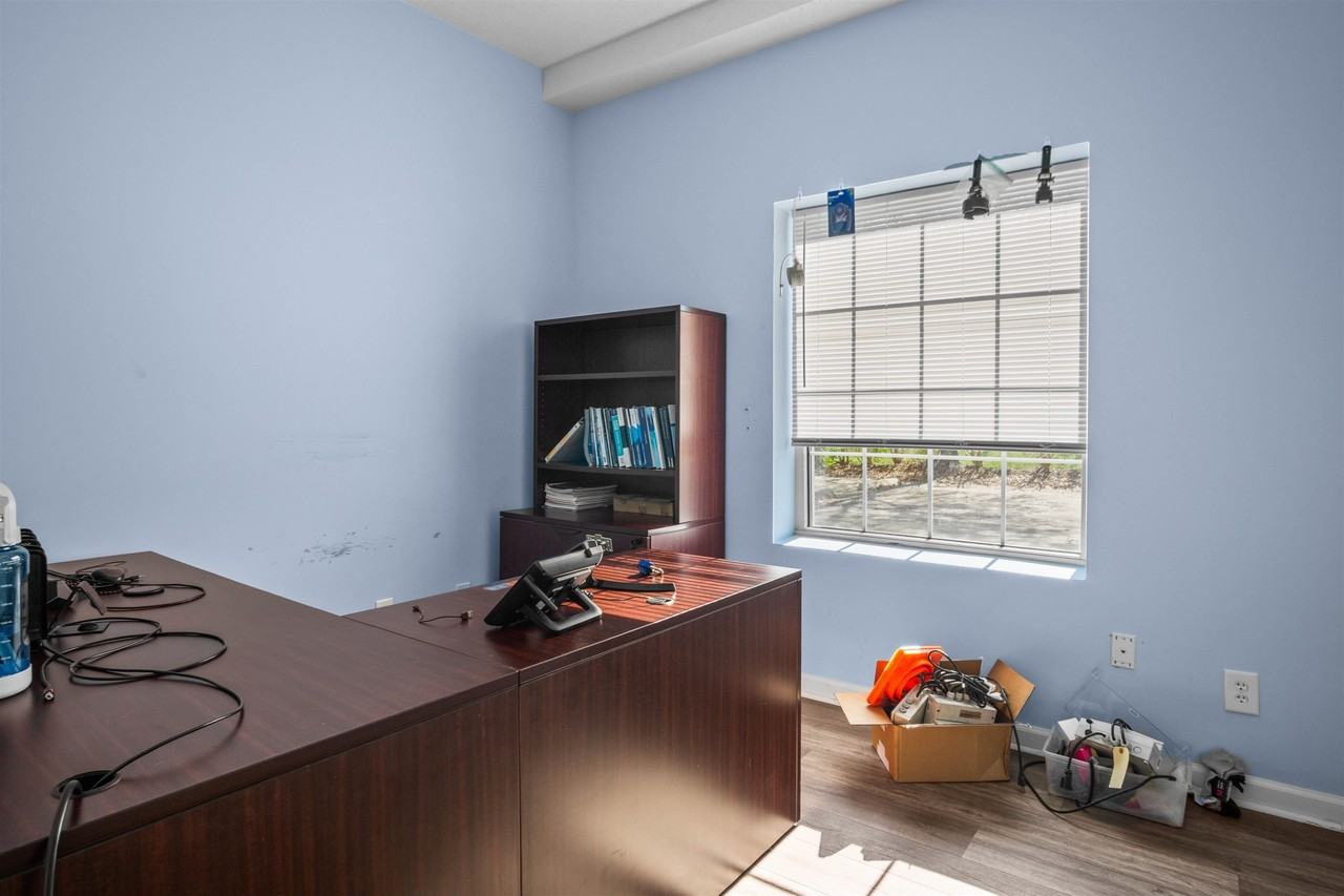 150 Sun Light Dr - Photo 6 of 35