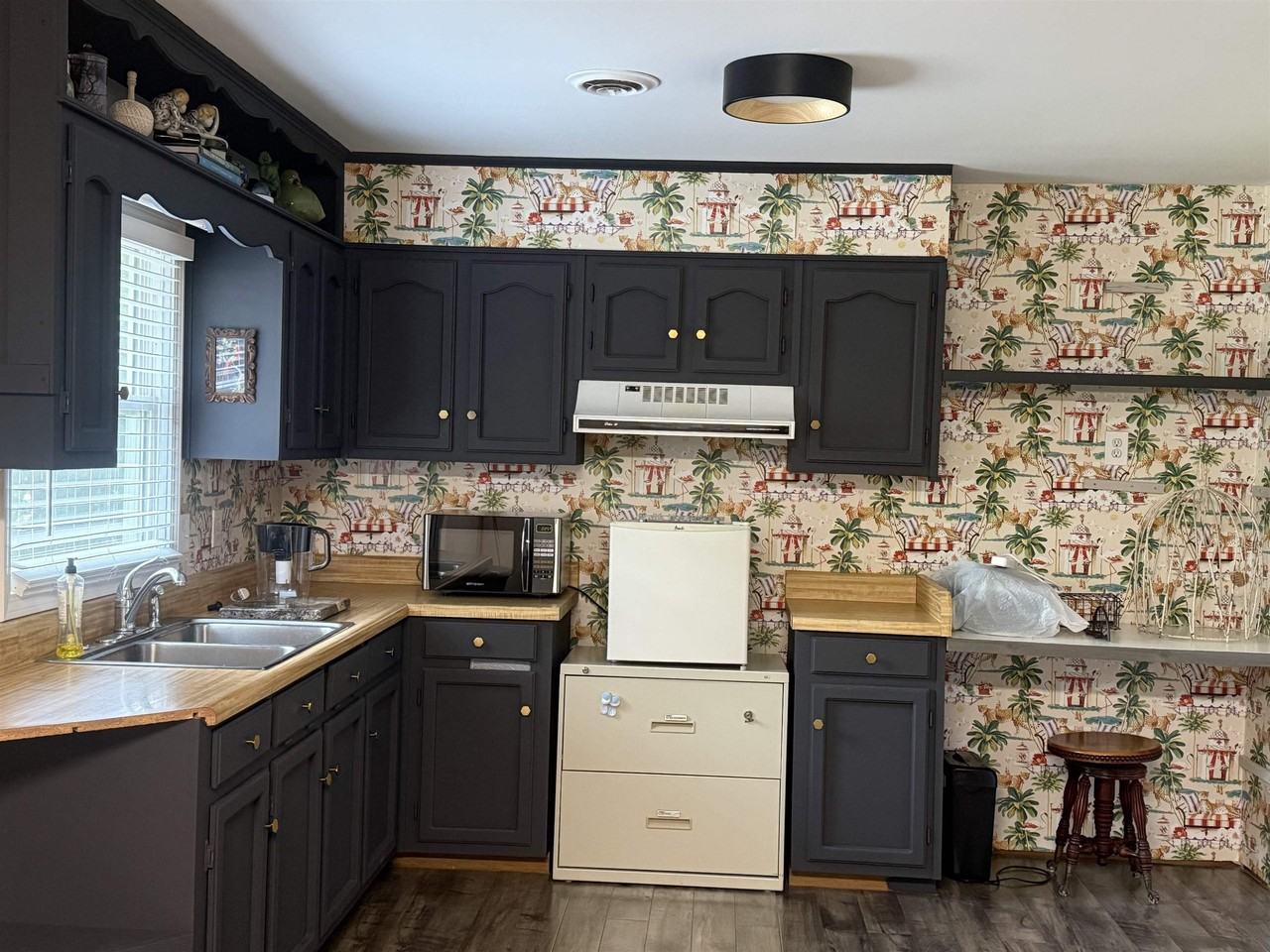 889 Inlet Square Dr - Photo 4 of 5