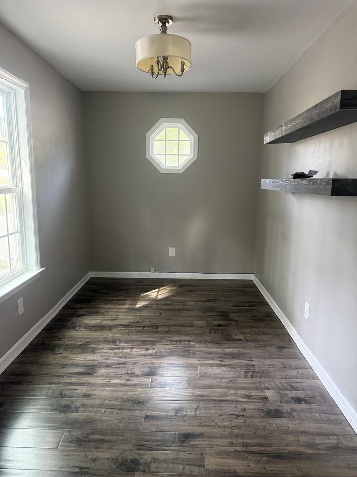889 Inlet Square Dr - Photo 5 of 5