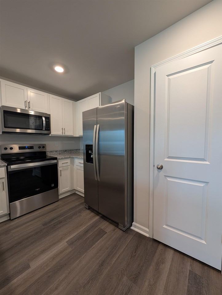 632 Golden Resin Rd - Photo 6 of 38